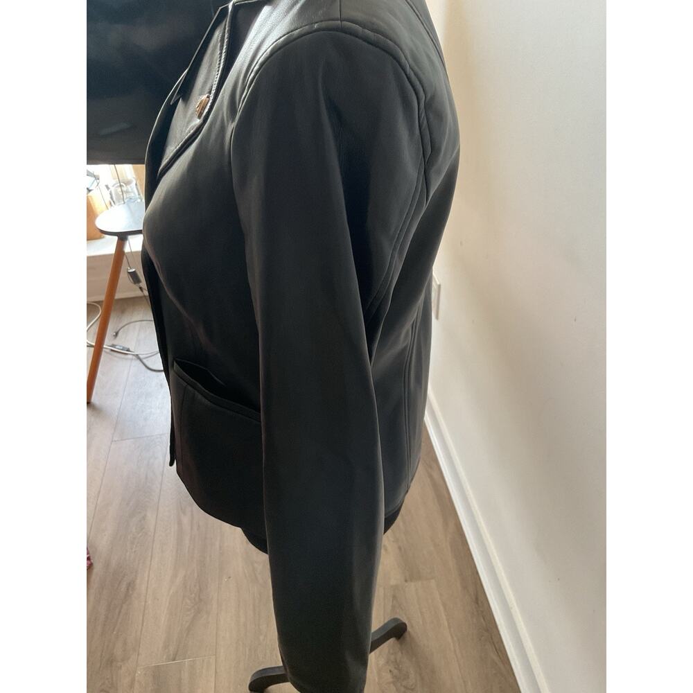 Elie Tahari Black faux Leather Double Breasted Collared Button Short Jacket, M - Picture 3 of 5